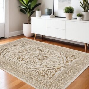 4' X 6' Ivory And Gold Oriental Area Rug